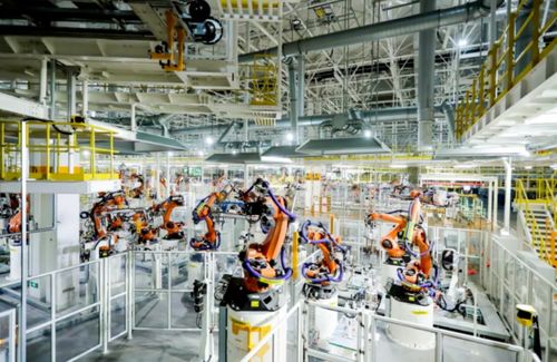 汽車(chē)越來(lái)越便宜,是因?yàn)橥倒p料了嗎